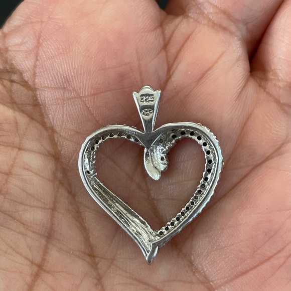 Beautiful Black & White Diamond Silver Heart Pendant - Picture 3 of 6